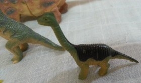 Dinosaurios de juguete. Fabricados en plástico y goma.