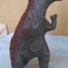 Dinosaurio de juguete. Fabricado en plástico y goma.