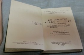 Libro antiguo. Los impuestos sobre el lujo. Año 1963.