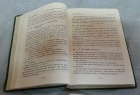 Libro antiguo. Los impuestos sobre el lujo. Año 1963.