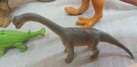 Dinosaurios de juguete. Fabricados en plástico y goma.