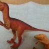 Dinosaurios de juguete. Fabricados en plástico y goma.