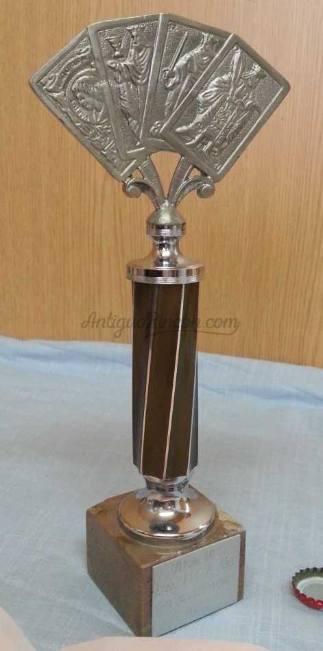 Trofeo viejo de Mus. Año 1984