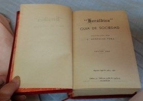 Libro Heráldica. Año 1960. Guía de Sociedad.