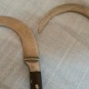 Cuchillo curvo. Pareja. Origen India. Años 50.