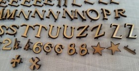 Letras variadas para reutilizar. 74 Unidades.