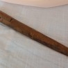 Cuchillo Africano. Años 50. Empuñadura y funda en madera.