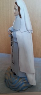 Figura religiosa. Monja en escayola.