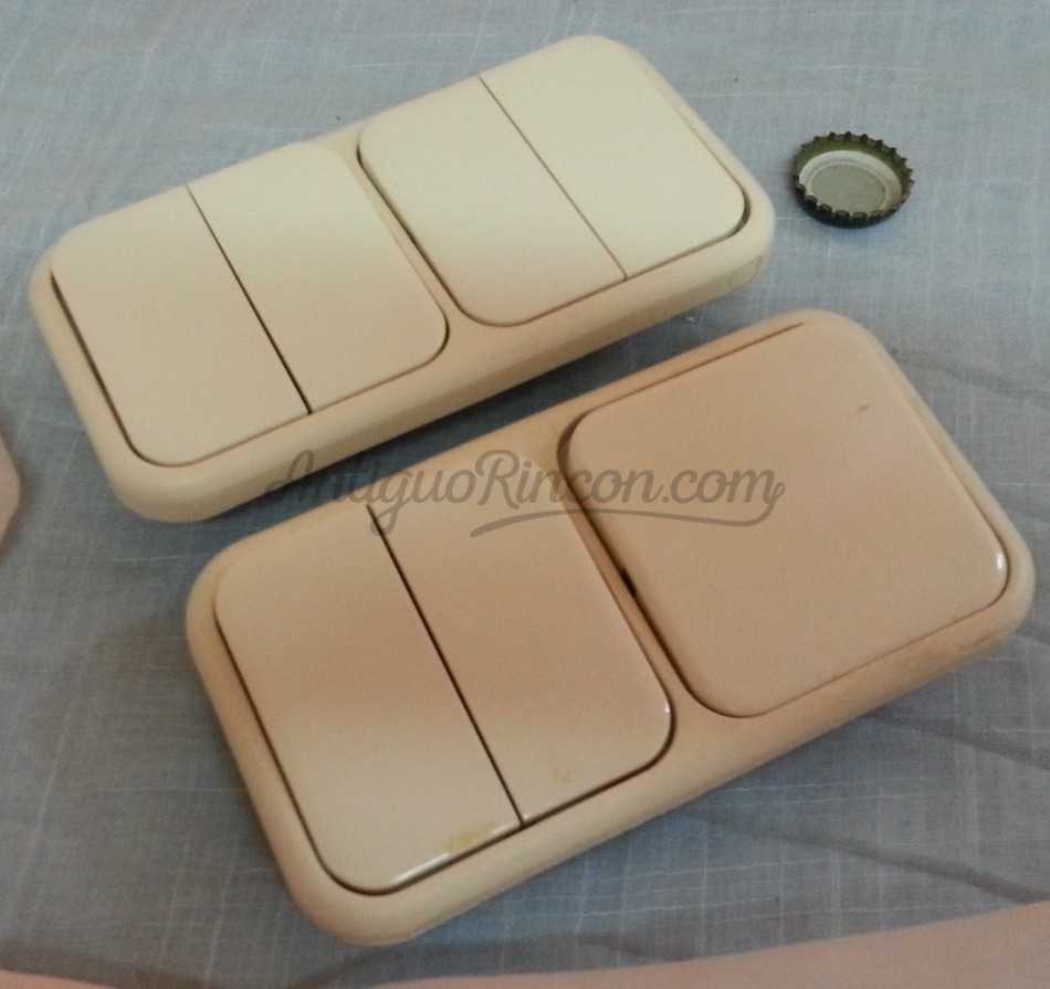 Interruptores vintage. Años 90. Dos unidades.