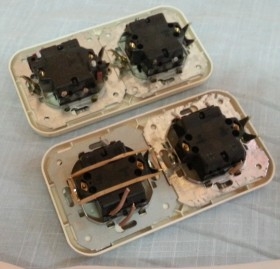 Interruptores vintage. Años 90. Dos unidades.