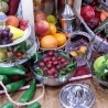 Frutas y verduras ficticios para atrezzo o decoración.