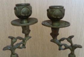 Candelabros de dos brazos en bronce. Pareja. Preciosos.