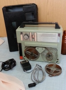 Grabadora finales años 70. Magnetófono de la marca REMCO.