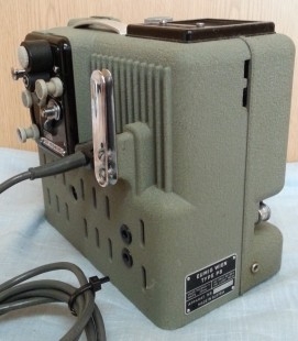 Proyector vintage. Marca EUMIG.