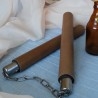 Nunchakus de decoración.