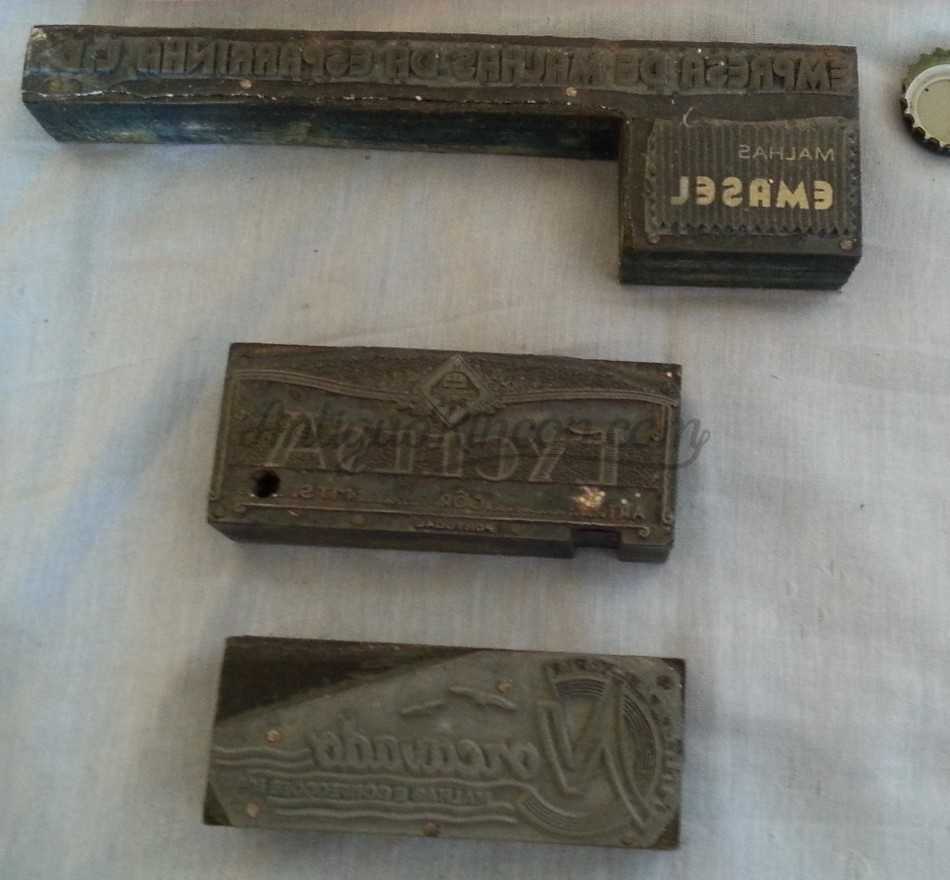 Planchas de imprenta antiguas. Conjunto de 3 unidades. Planchas de imprenta antiguas. Conjunto de 3 unidades.