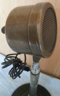 Micrófono antiguo. Años 40.