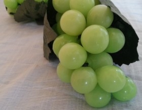 Racimo de Uvas verdes. Imitación Alimentación. 2 Unidades.