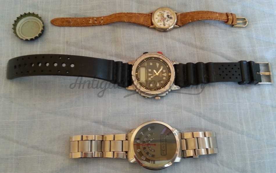 Relojes de pulsera para piezas. 3 Unidades.