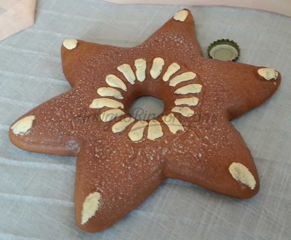 Pan. Estrella de Pan de Jengibre. Imitación alimentos.