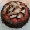 Pastel de Chocolate con Fresas. Imitación alimentos.