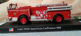 Camión de Bomberos. Modelo escala 1:64.