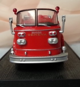 Camión de Bomberos. Modelo escala 1:64.