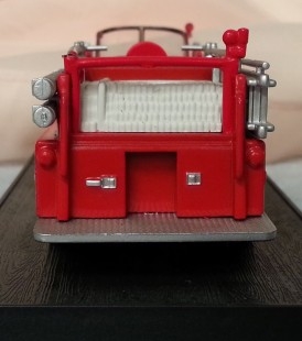 Camión de Bomberos. Modelo escala 1:64.