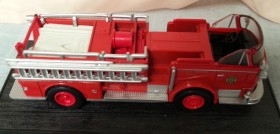 Camión de Bomberos. Modelo escala 1:64.