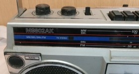 Radio-cassette. Vintage. Marca Sanyo.