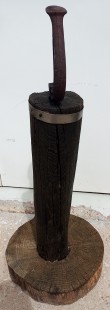 Yunque de Zapatero sobre base de madera.