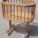 Cuna antigua para niño de madera. Años 50-60. Buen estado general.