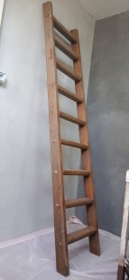 Escalera. Madera. Escalera de trabajo años 80-90. Grande.