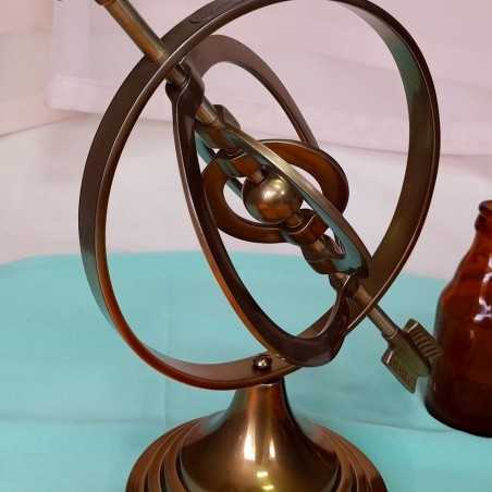 Armilar latón. Precioso objeto decorativo.