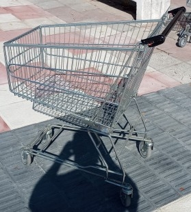 Carro de la compra para supermercado. Metálico. Buen estado. Carrito.