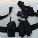 Cinturón de equipamiento policial. Incluye atrezo para escenas de películas.