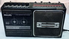 Radio-cassette. Marca MX ONDA. Para piezas o decoración.