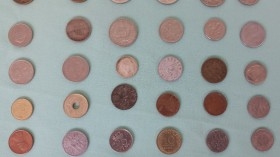 Monedas. Conjunto de viejas monedas de diferentes países. 83 piezas.
