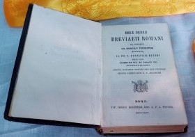 HORAE DIURNAE BREVIAII ROMANI. Libro religioso. Centenario.