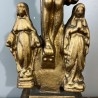 Corpus Cristi. Figura de 51 cm de alto. Construida en hierro y pintada de dorado.
