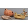 Lamparilla de aceite. Lucernas. Colección de varias lucernas para alquiler en rodajes.