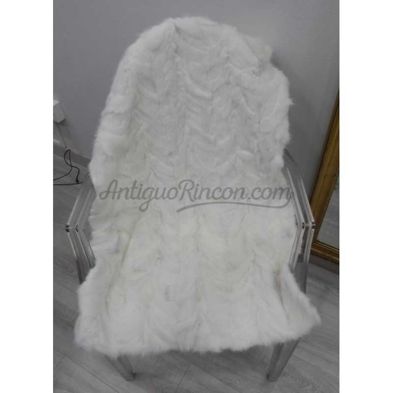 Piel. Visón. Blanco. Pieles para confeccionar o decorar.