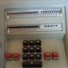 Vieja calculadora. Marca Facit.  Old calculator. No funciona