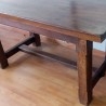 Mesa. Gran mesa en madera para salón. Rústica y fuerte.