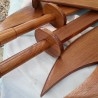 Espadas de madera maciza. Calidad. Para atrezzo o re-decoración.