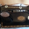 Máquina de coser antigua. Marca Sigma. Modelo A.