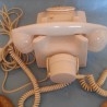 Teléfono años 50-60. Con auricular supletorio. Origen belga. Baquelita blanca.