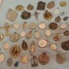 Medallas de imágenes religiosas. Mucha variedad en alquiler y venta.